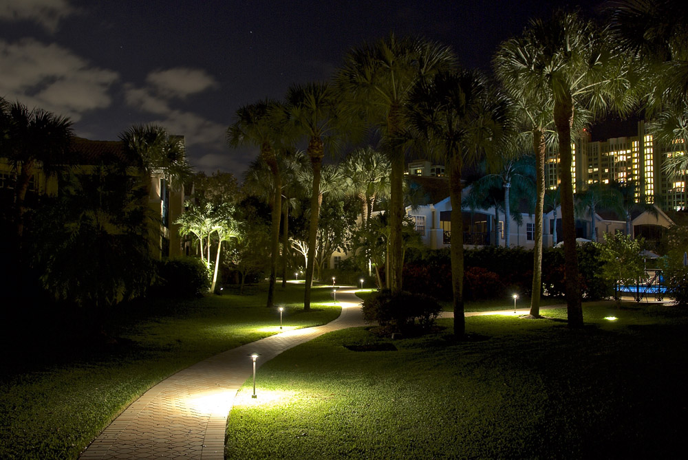 HOA-Landscape-Lighting